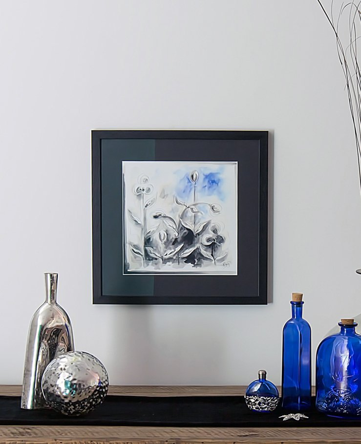 Could this abstract flower print in subtle shades of grey with a dash of sky blue clouds find a place in your home? #interiordesign #englishhome #nature #artist 
susanleigh.co.uk/collections/ab…