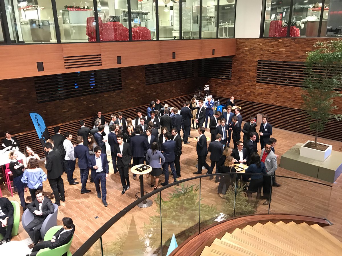 Encore quelques minutes d’attente chez <a href="/bnpp_pf/">BNP Paribas 𝙋𝙚𝙧𝙨𝙤𝙣𝙖𝙡 𝙁𝙞𝙣𝙖𝙣𝙘𝙚</a> <a href="/bnpp_recrut/">BNP Paribas Recrute</a> avant le début de la soirée de lancement de la XXeme du #RaidCs <a href="/centralesupelec/">CentraleSupélec</a>