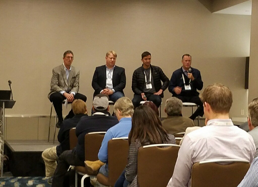 WesternGrowers's tweet photo. #OGS2017 in full swing! WG hosting panel on clean & renewable #technology. Great insight from @ltaEnergy @SPLPowerGrow #BoostBiomes #agtech https://t.co/J3hY3PdnLU