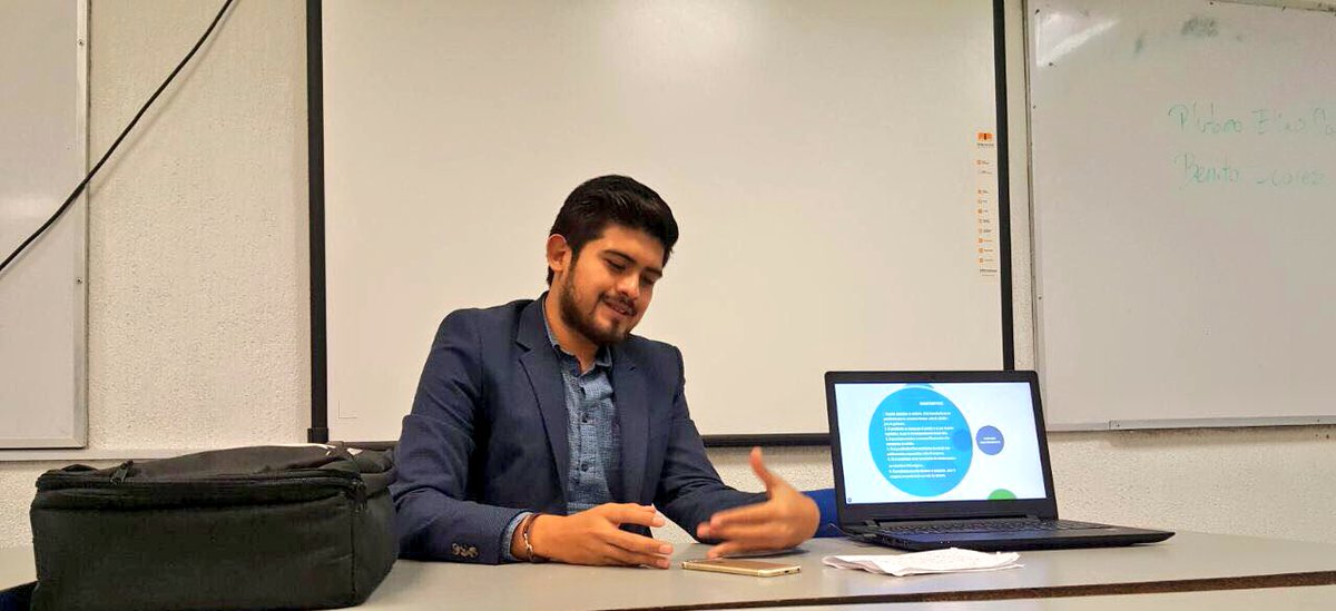 ViralHidalgo's tweet image. Está mañana el represente de Viral Nodo Hidalgo. @JuanDuranAy  se encuentra en la Autónoma de Hidalgo,capacitando al futuro equipo ,del próximo programa de Diálogo de Radio y Televisión de Hidalgo para el programa &quot;Politizate&quot;