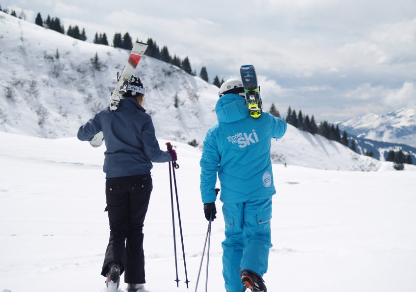 mountainspaces's tweet image. Next up from our Top 10 #Morzine Ski School recs: @Easy2Ride. Small groups, tailor made lessons, very attractive prices. Read more: goo.gl/AS7mka