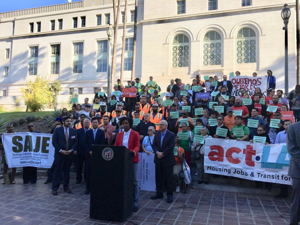 Kdodds's tweet photo. Celebrating the passage of the affordable housing linkage fee with @MayorOfLA and the @JustLACoalition #linkagefee #affordablehousing https://t.co/NC8llyipqP
