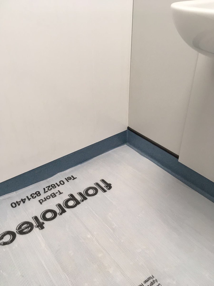 Some great progress from the lads today at HRI doing toilets &amp; hallway with <a href="/BioClad/">BioClad</a> <a href="/Polyflorltd/">Polyflor</a> - shower room in BioClad &amp; <a href="/TarkettUK/">Tarkett UK</a> complete photos to come #BoysInBlue 👌🎅🏻