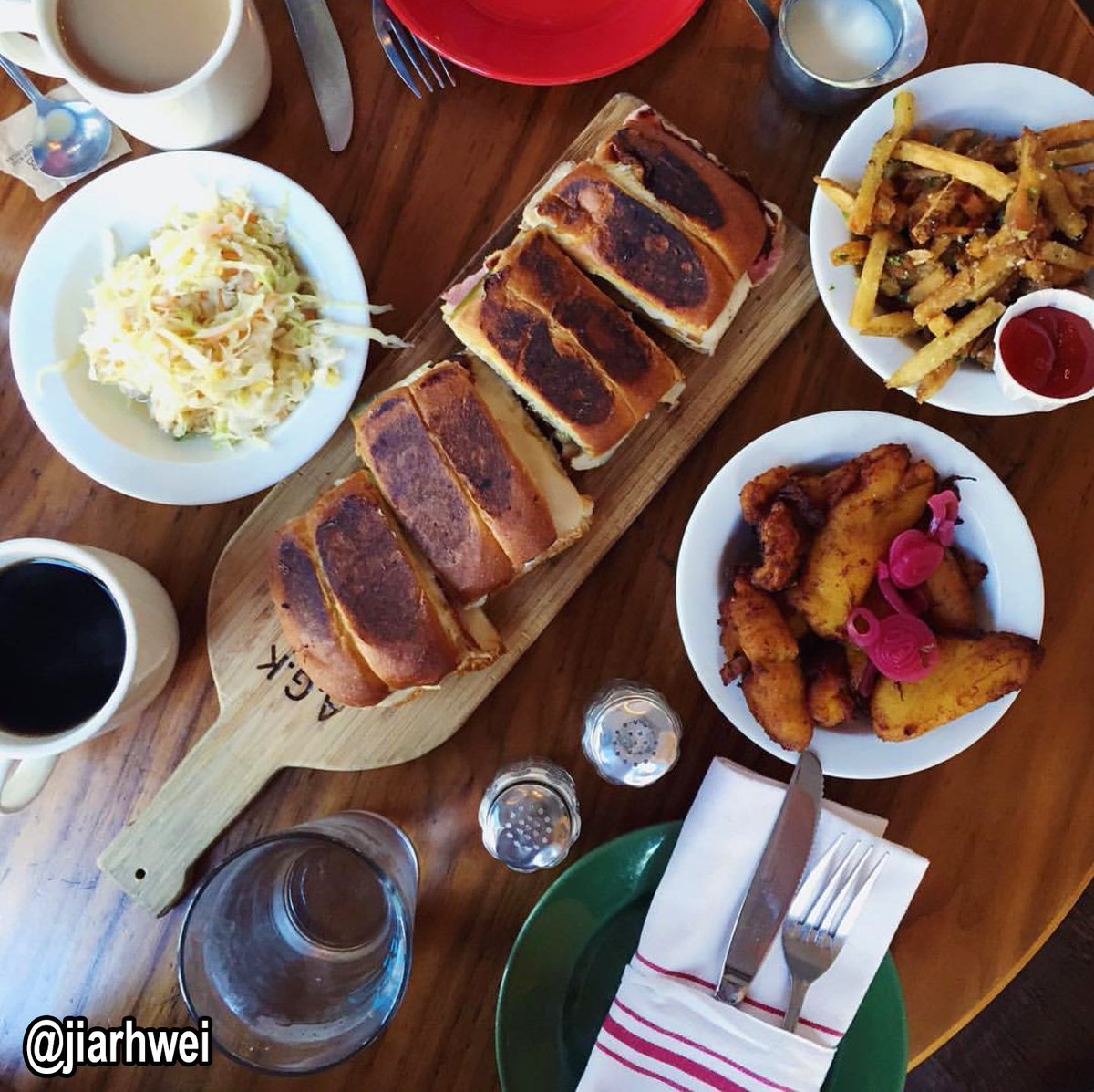 Let’s feast! #AGKitchen

We’re on the corner of Columbus Ave and W 73rd St. 

269 Columbus Ave. New York 
(212) 873-9400
agkitchen.com