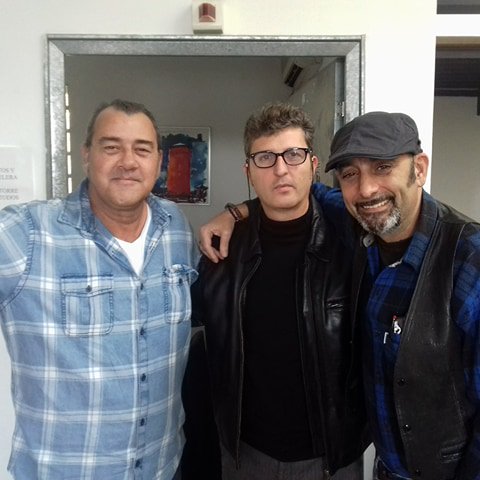 Hoy hemos compartido radio con Eduardo Campoy Ven, y hemos disfrutado con su música.
<a href="/Nico1Salas/">Nico Salas</a> y <a href="/RafaCuevas68/">Rafa Cuevas</a>