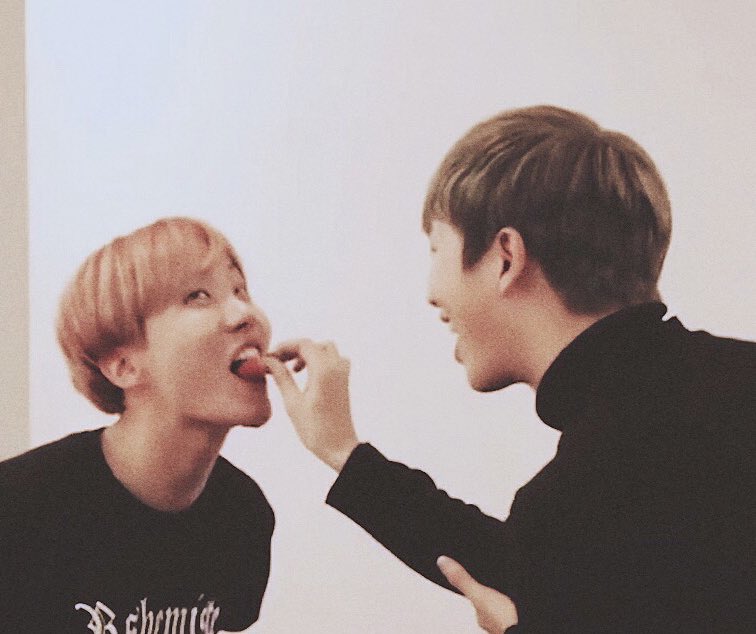 hoxeokie's tweet photo. namseok feeding each other strawberries?? yes please https://t.co/Y4mqbvkNDY