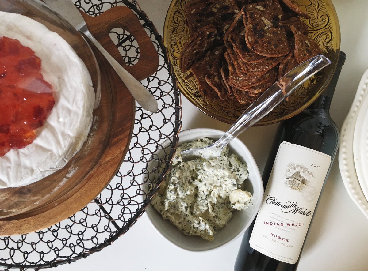 An easy-to-enjoy red from warmer climate vineyards. Perfect for cold December nights. ste-michelle.com/our-wines/2013… #WAWine