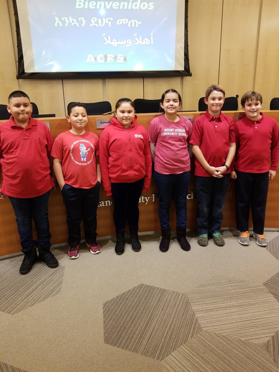 MVCSPrincipal's tweet photo. Our wonderful MVCS students at tonight's School Board @mvcslearns #MVCSpride #Pledge https://t.co/qYKTvdmjqD