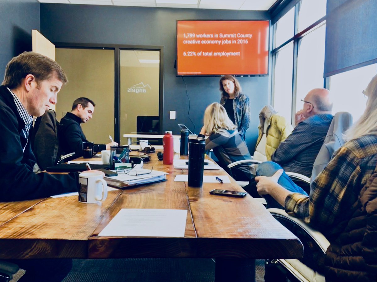 PandoLabs's tweet image. Join us for our annual happy hour tomorrow at 4:30! This will be an opportunity for entrepreneurs to connect and discuss their daily experiences. Refreshments will be provided. We hope to see you there!