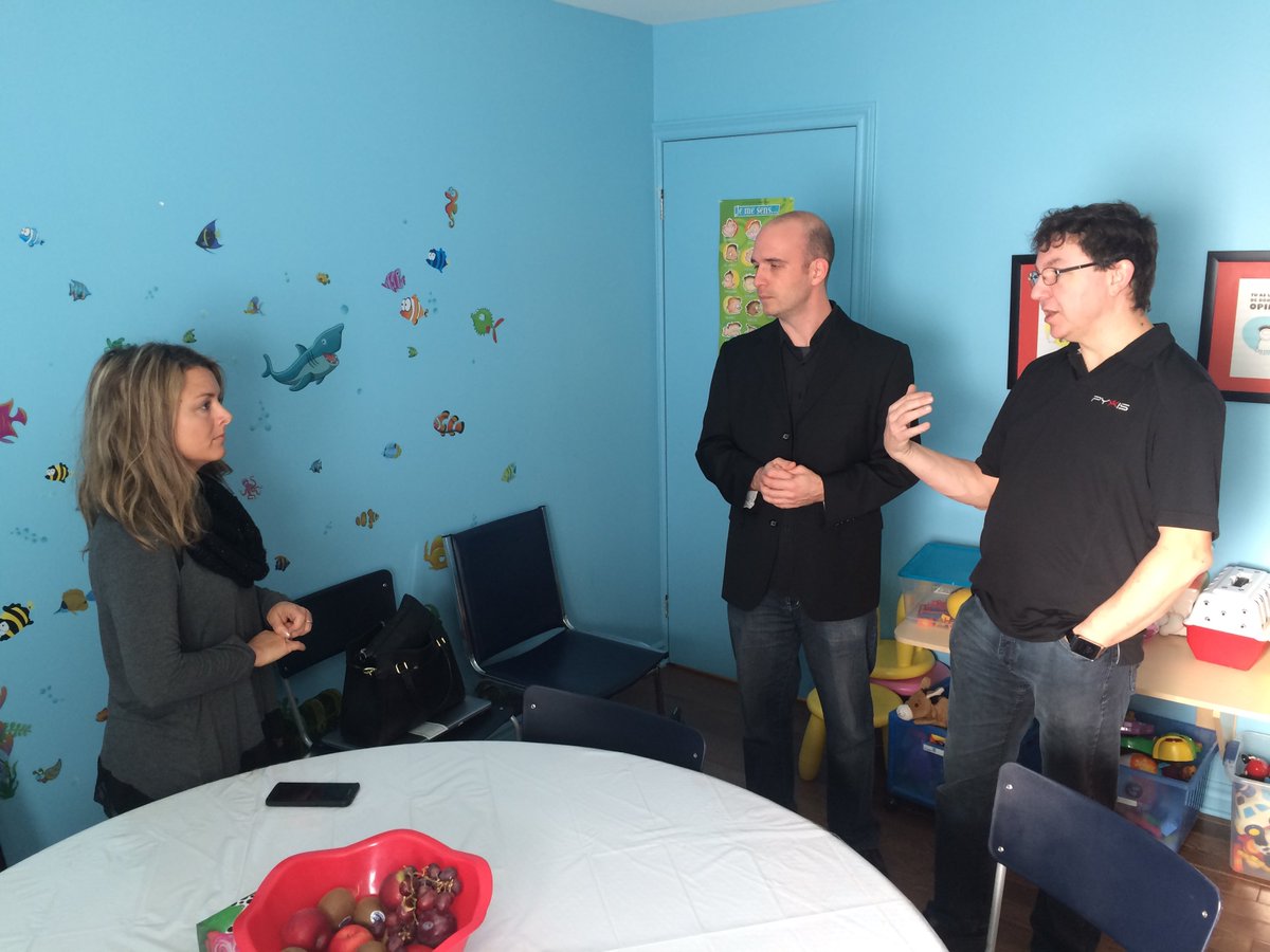 CpsLaval's tweet photo. Merci au généreux don de Pyxis Studio, grâce au grand coeur du @TiersLieu qui sait si bien jumeler les organisations!
#pourunebonnecause #entreprisegénéreuse https://t.co/bPI7xEiEWj