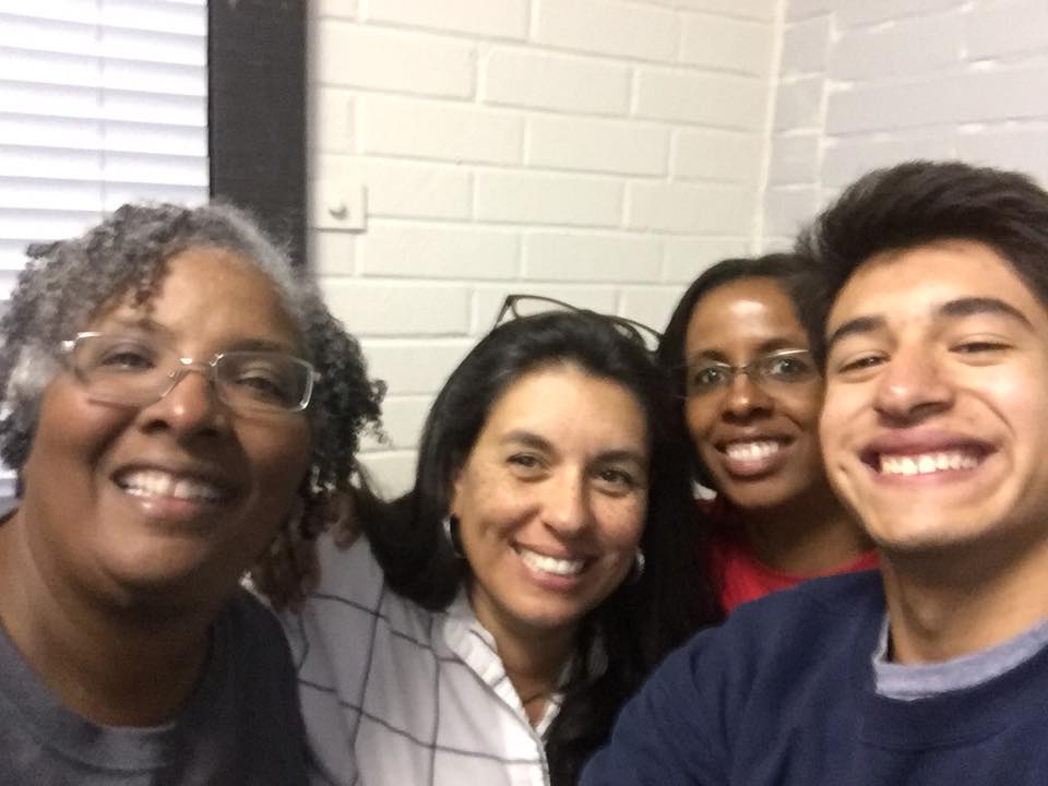 The joy of applying to college! ow.ly/i9sm30heJaX We love this time of year <a href="/GatewayEduSvcs/">Gateway Edu Services</a>