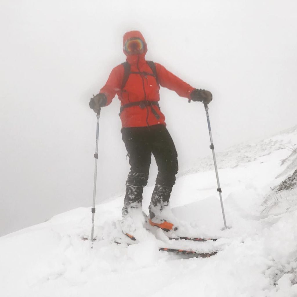 newroutes's tweet photo. Windy old day Lakes Mixed Skiing on Helvellyn today

#earnyourturns #ski #skiing #skitouring #lakedistrict #lake #mountains #climbing #winter #winterclimbing #skier #skimountaineering #skimountaineer https://t.co/77lIDOyUQS https://t.co/1UNgapoGjU