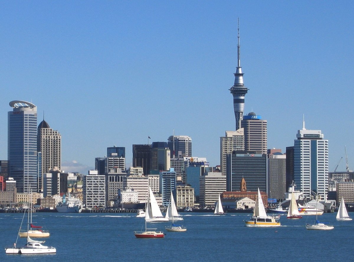 76smallrooms's tweet photo. Episode 016 is live! We join @S_Soder + James Mooney of Architectus on the 2017 #CTBUHwalks tour of Auckland, and talk about our favourite tall buildings https://t.co/e5HbgpOF2n https://t.co/Dl60SBTDgH