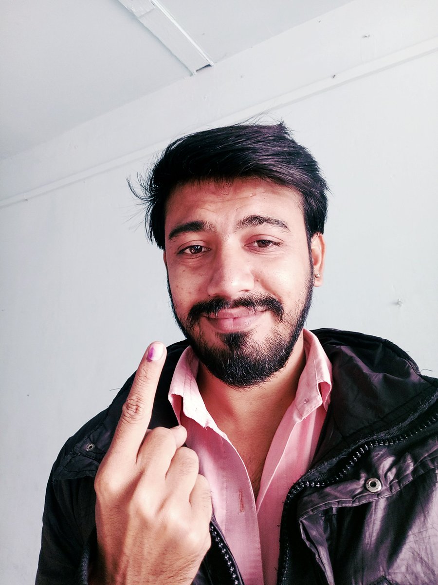 malharactor's tweet photo. I Voted, did you? Be responsible and do Vote! #VoteForBetterNation  #gujratFirst   #MyVoteMyRight  #Vote2017 @narendramodi @BJP4India @NupurSharmaBJP @VasundharaBJP @BJPLive https://t.co/7ZvpwJmZHH