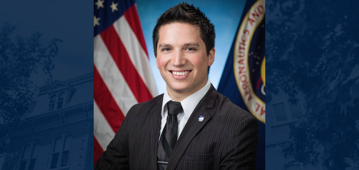 Great <a href="/nevadatoday/">Nevada Today</a>  story on McNair Scholar Manuel Retana. Our scholars are doing big things this year! ow.ly/TsYb30hegq2