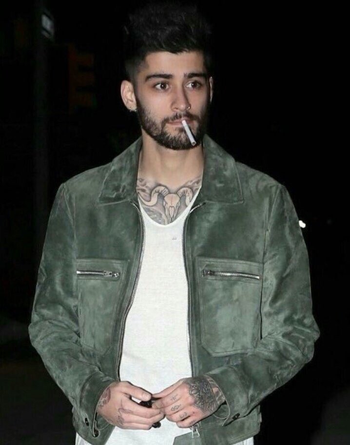 ZaynUpdatesITA's tweet photo. Zayn recentemente a NYC! https://t.co/zvADPTqOXE