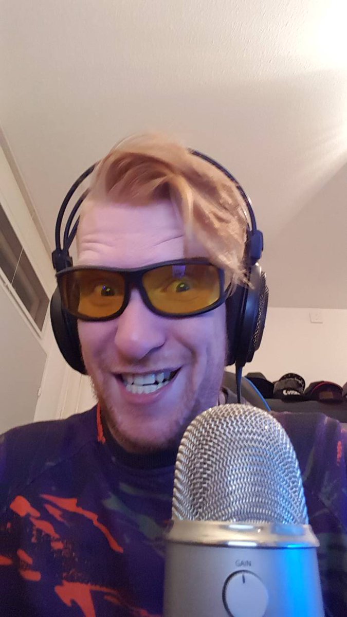 AlCap0wnd's tweet photo. HURKA DURKA. We're live right now :D #gamesexuals #lurkforce #truugang #streamlife #opulentesports #hurkadurk #gamingglasses #ginger #feelingretarded #lurklove https://t.co/x1pKF44AQu