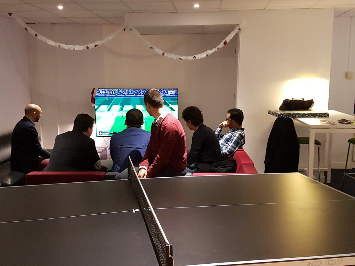 Afterwork JEMS - Renault ! 
Une petite soirée détente au programme :)