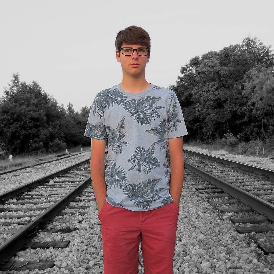 SimplifyRecs's tweet image. Tomorrow we drop @pinehavenmusic &amp;amp; @liliannawilde's "Tell Me" remixes with versions by @itzColorSource @LumiousMusic &amp;amp; Mad Source!

➡️ simplify.fanlink.to/tell⠀

#bassmusic #futurebass #trapmusic #dubstep #melodic #vocal #edm