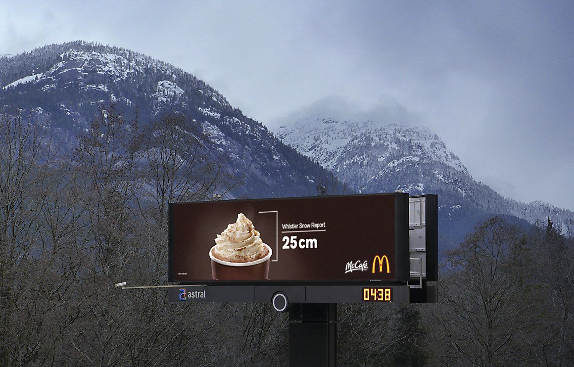 AndreoneAnthony's tweet photo. This @McDonalds digital billboard uses real time data and creatively displays the snowfall report for drivers travelling to Whistler. What a brilliant out-of-home campaign by @COSSETTEen Vancouver; I look forward to seeing this season’s creative. https://t.co/GMUdySSfPk https://t.co/WNOPL5fVtM