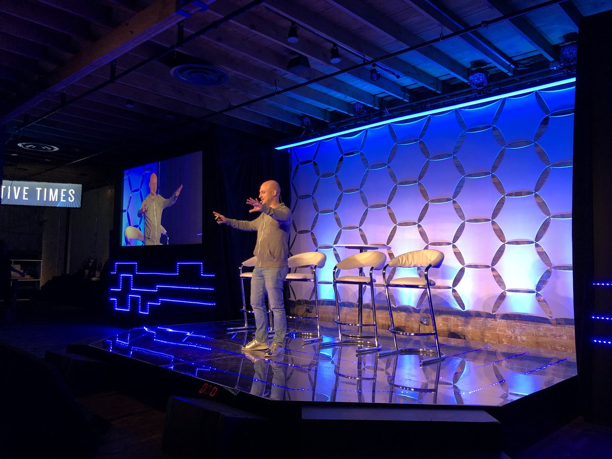 amirhusain_tx's tweet photo. Now @JoshBaer from @CapitalFactory speaking at #TimeMachine2017! https://t.co/6zdWRxCkhC