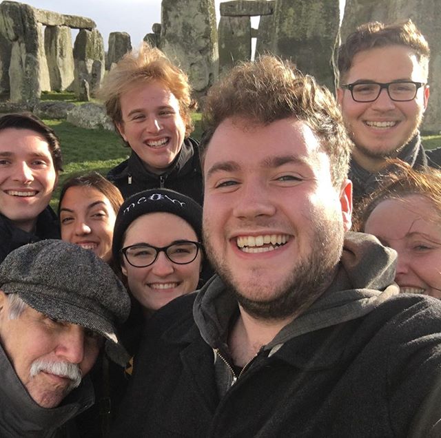 Photo by brady.j.c #angleterre #brexit  #stonehenge #stonehengeselfie  zpr.io/Kymh