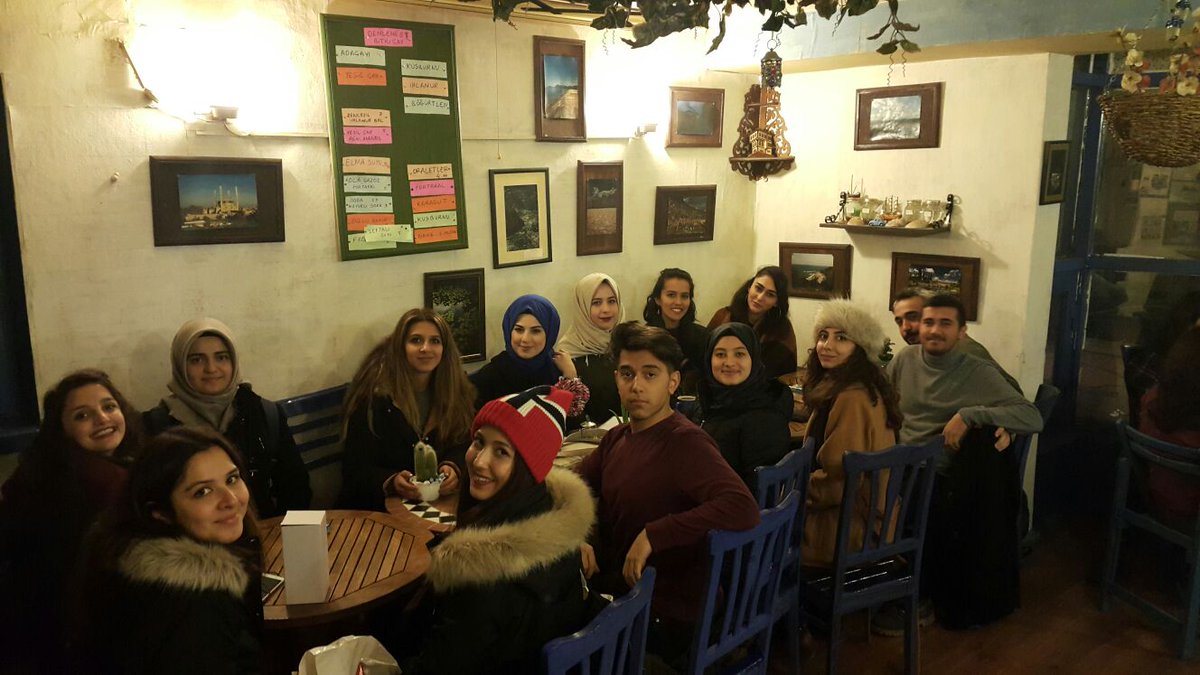 Yine tatlıyız yine bir aradayız🙃 Klüp toplantımızdan kareler🙋