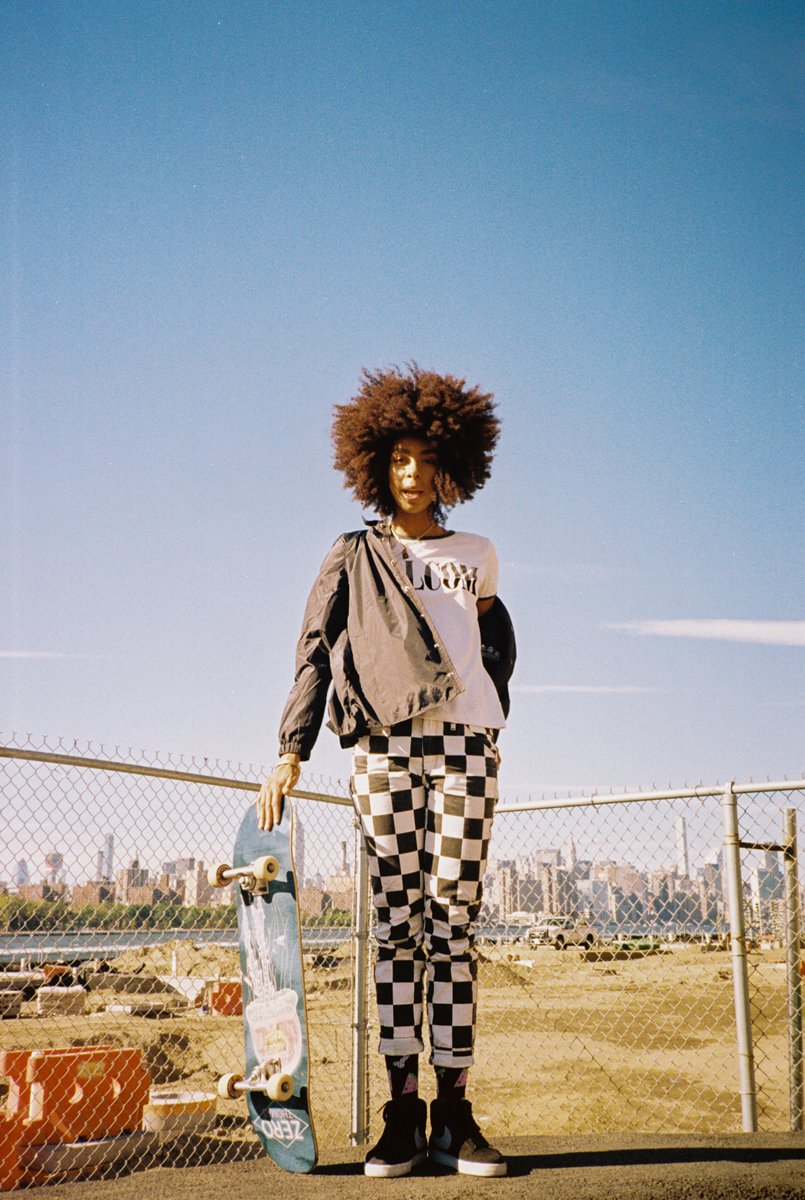 t_h_i_s______'s tweet photo. Patinadoras y modelos impulsadas por la pasión de Volcom
@Volcom #Volcomlatam
https://t.co/sOptikDADV https://t.co/CPitKUQW7y