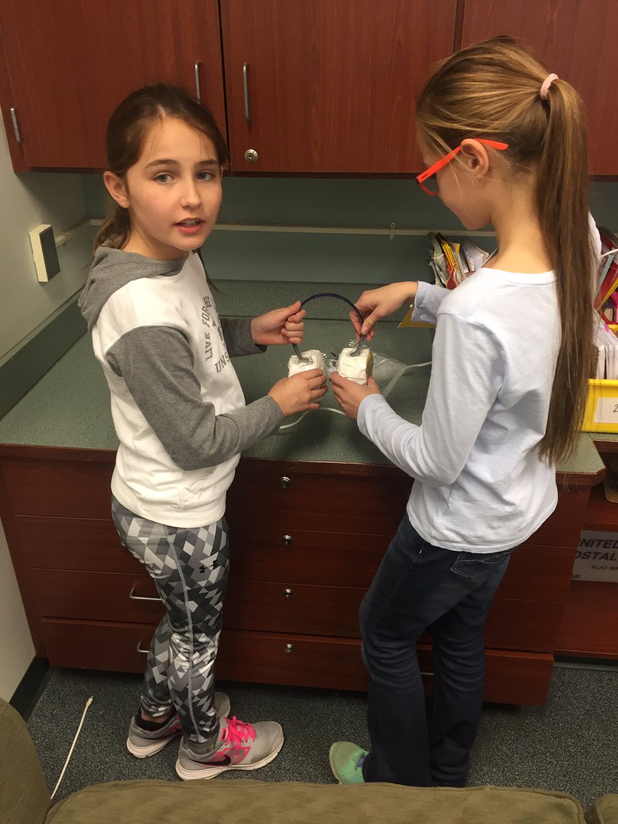 KnightsSTEAM's tweet photo. After trying our first design for noise-eliminating headphones, 5th graders made improvements to their designs. @NTMPrincipal #NTMiLab @Donnaruma178 @MrPrice5th @MarinersClass #KnightsRock @APSscience @AgencybyDesign https://t.co/j8fazPyOdJ