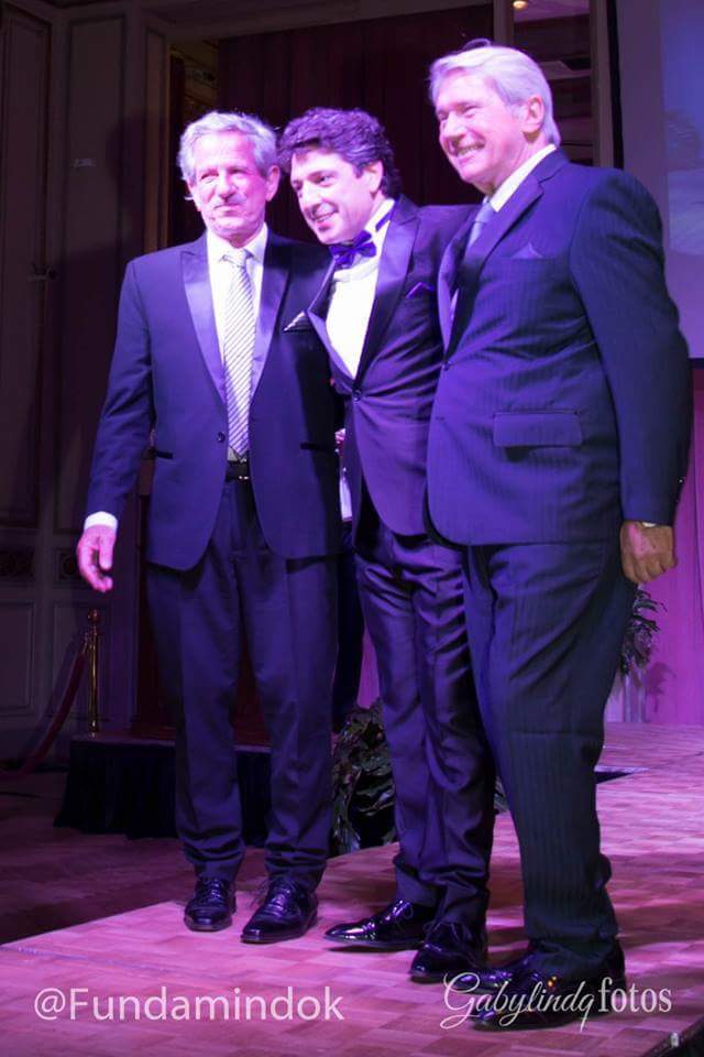 fundamindok's tweet photo. Pablo Alarcón, Sergio Gonal y Germán Krause, tres grandes que estuvieron presentes en la Gala de Fundamind en el Alvear Palace Hotel. #fundamind #NoMasChicosConSida https://t.co/KrhRS0A8h2