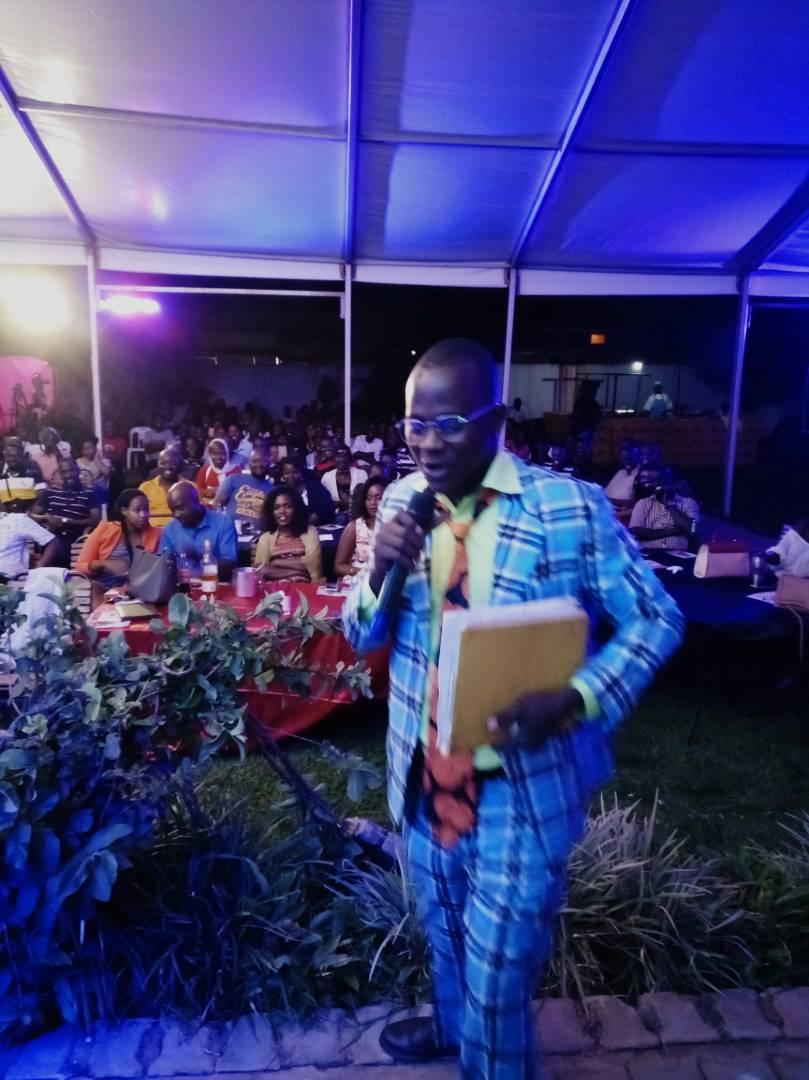 paulwebs1's tweet photo. By 2070, 70% of the people will be pastors. So register your church under @URSBHQ with names like "Kololo Togikwatako constitution cha what... Church"! #DinersComedy https://t.co/uNDykiroTA