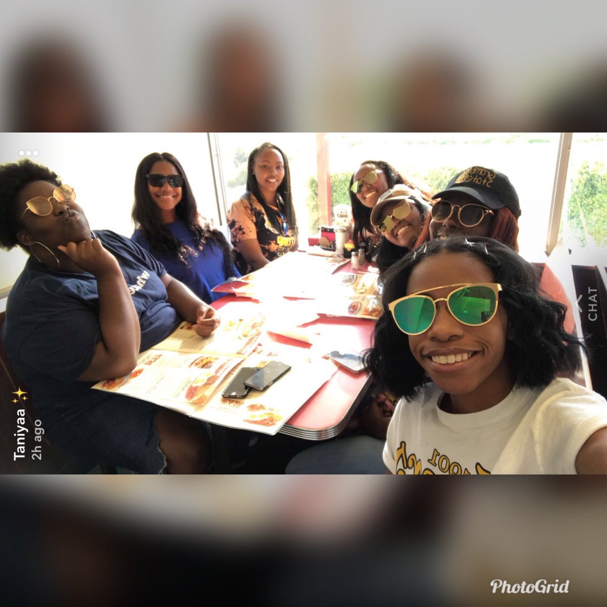 zeesimmec's tweet photo. You knew I needed 8 doses of crazy (missing2) to make me seem more sane. My friends forever. #2LK #theLITTEST https://t.co/ZQX8hhoiWq