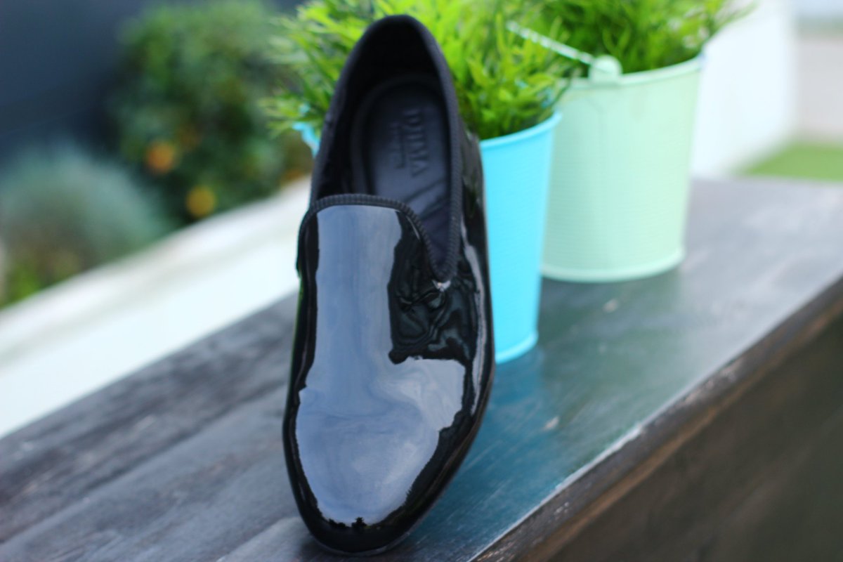 DjimaLondon's tweet photo. Black patent# loafers #style#luxury#shoeshttp://www.djimalondon.com https://t.co/5KvqOhOrVE