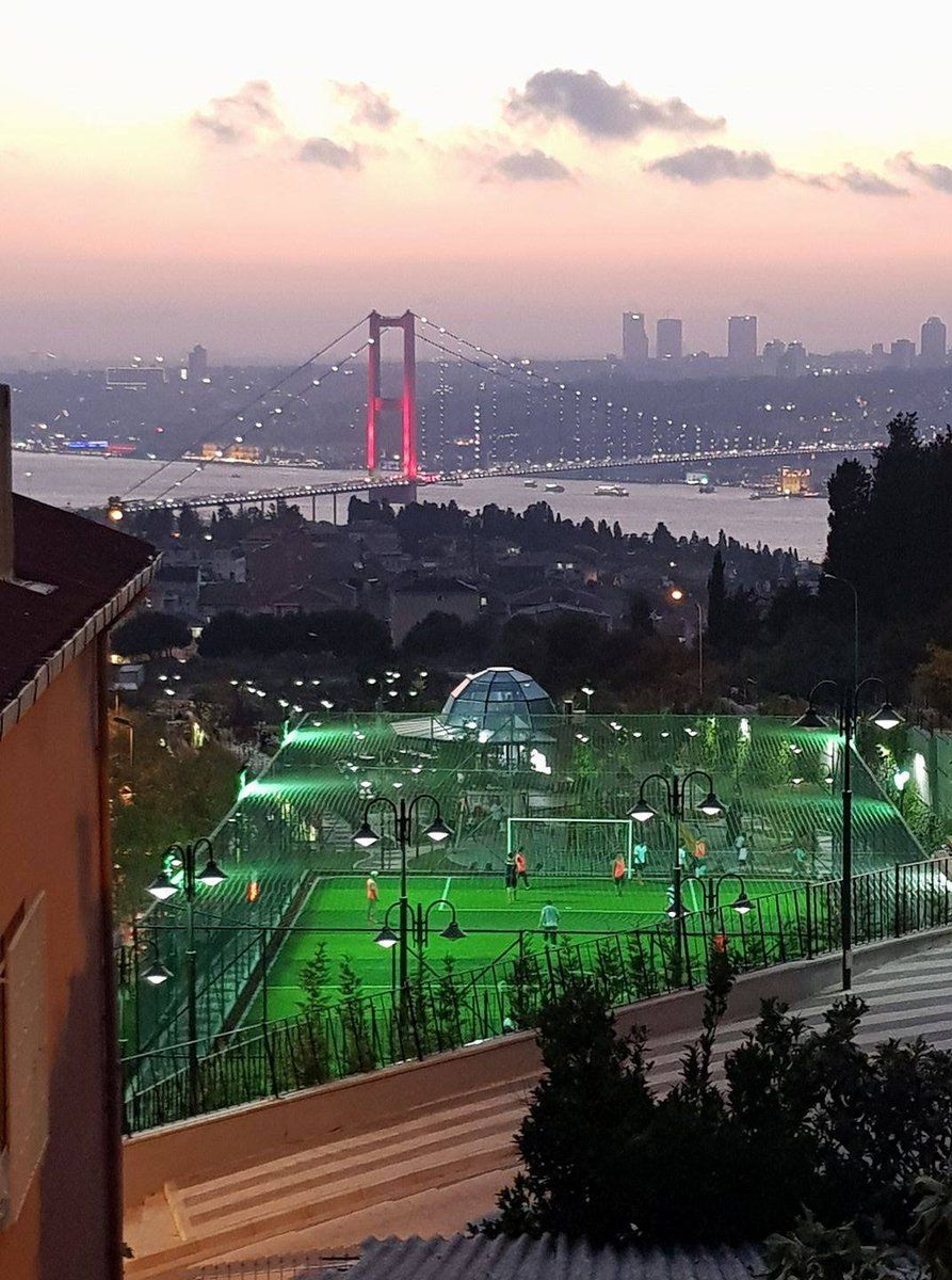 CLICKONSoccer's tweet photo. Decent place for a kick about 😍 https://t.co/FD4uU2j7xd