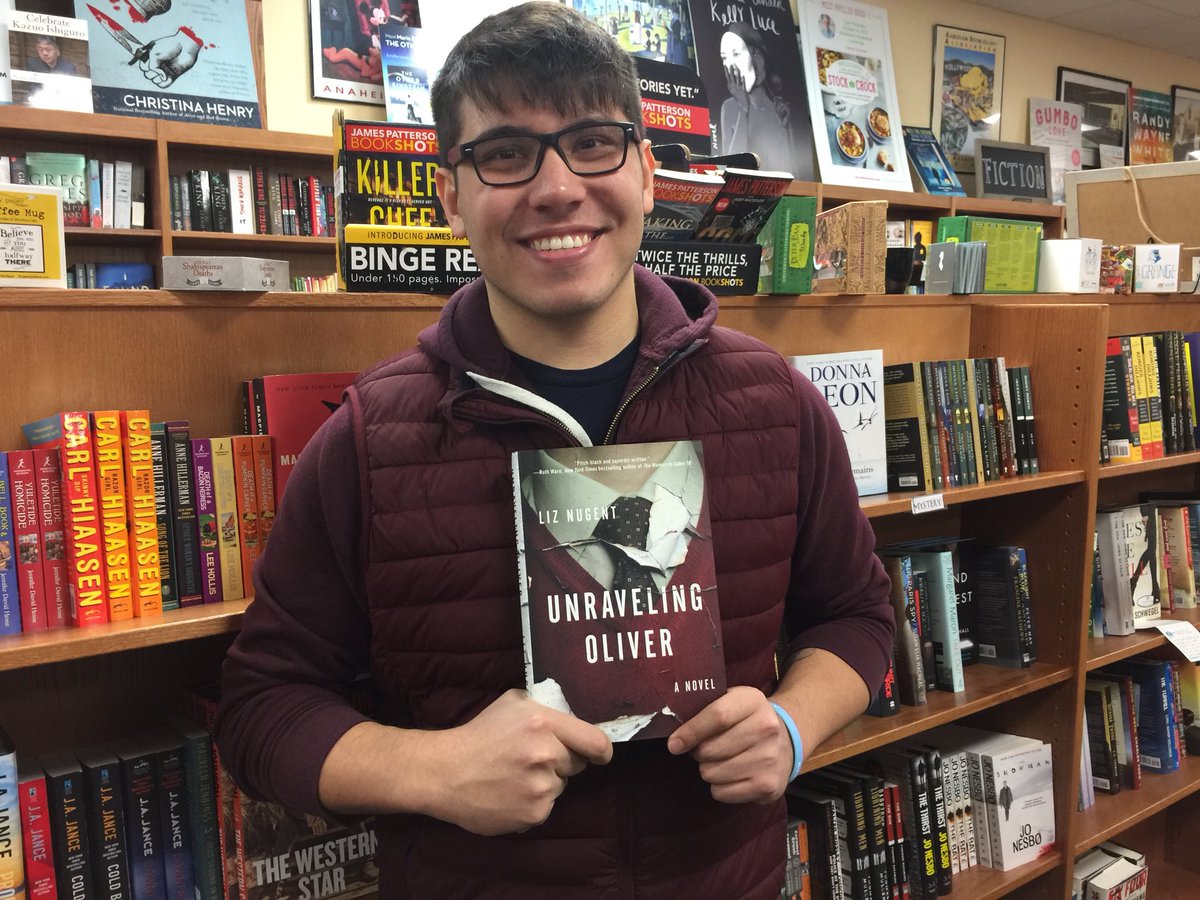AndersonsBkshp's tweet photo. 🎼On the third day of bookseller Christmas, Rob suggests you read Unraveling Oliver by Liz Nugent.🎼 #12DaysOfBooksellerChristmas #ShopIndie #ShopLocal #LuvLaGrange https://t.co/jnuOeRN1Vt