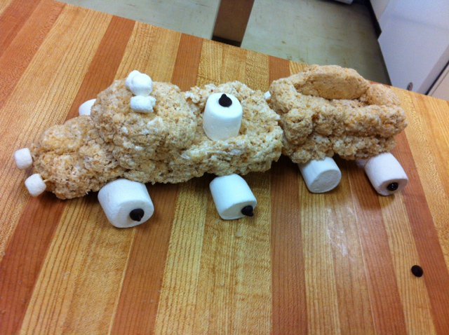 Truck including the spare tire! <a href="/ManachabanMS/">École Manachaban</a> #TreatsForToys