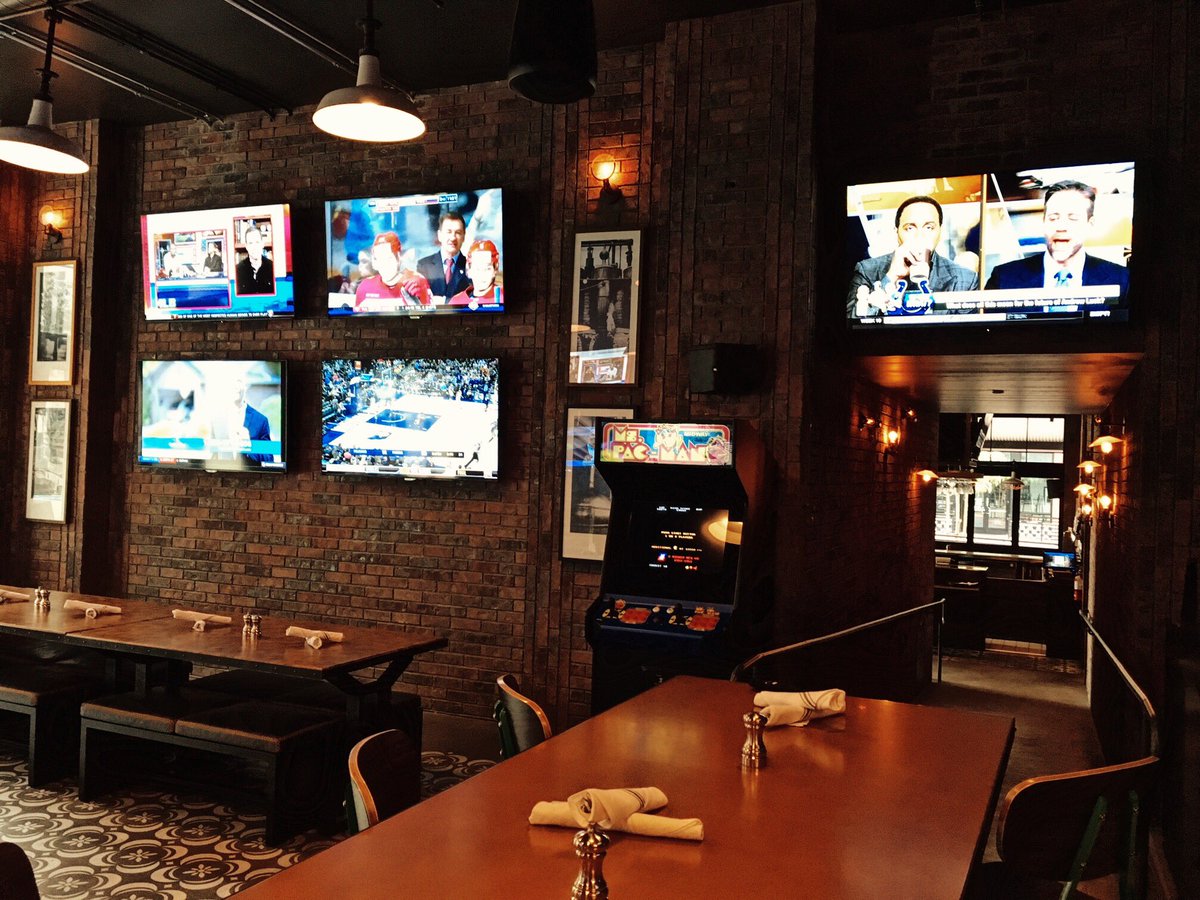 RowanElectric's tweet photo. Nason's Beer Hall @PendryHotels in San Diego. https://t.co/ArOn8UoCua