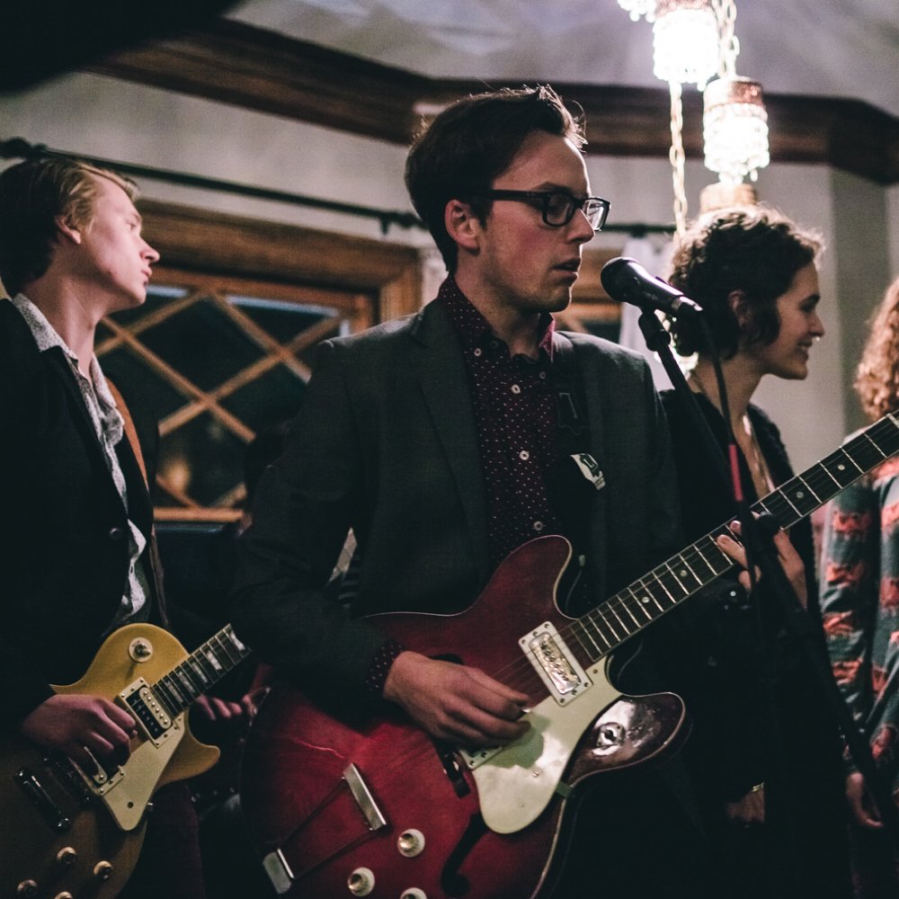 LiveListenShare's tweet image. Kat King, @weareoliviafox, and Instant Karma! still have us swooning after their show with @sofarsoundskc 😍. Check out our review and gallery on the site goo.gl/5ffS5k // 📸 @mannarisms,  ✏️ @c3stevie