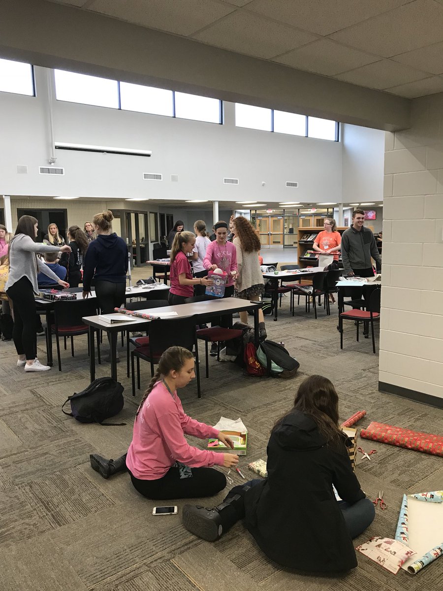 FCCLA wrapping gifts for Staff members!! 🎄✅ @NSHSActivities