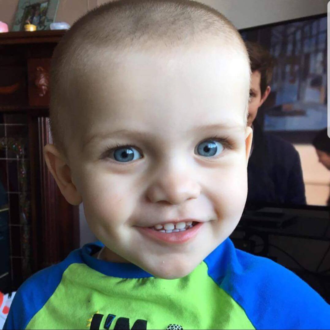 adollarfordaws's tweet photo. Huge day tomorrow giving our amazing beautiful brave boy the best possible send off we can that he most definately  deserves!!! Love you so much Daw Daw 💚💚💚 miss you more than words could ever explain 💚💚💚 https://t.co/ETw1hcFw8F