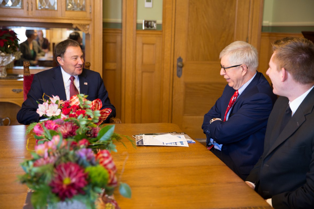 ColliersUtah's tweet image. Last week, our team met with @GovHerbert to discuss the economic &amp;amp; civic factors that have contributed to Utah leading the nation as the "Top State for Business" over the better part of a decade. The governor said it best, "The best incentive is a business-friendly environment."