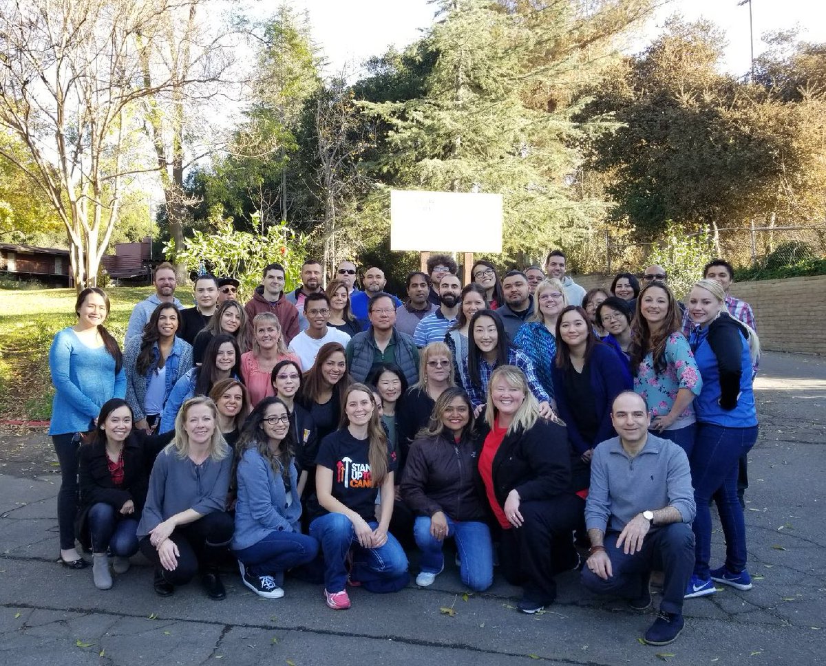 MhoangCVS's tweet photo. D3 team giving back at a local shelter and then celebrating 2017 #FinalD3MTG #FUN #❤️thisteam https://t.co/O8W1S9v7MT