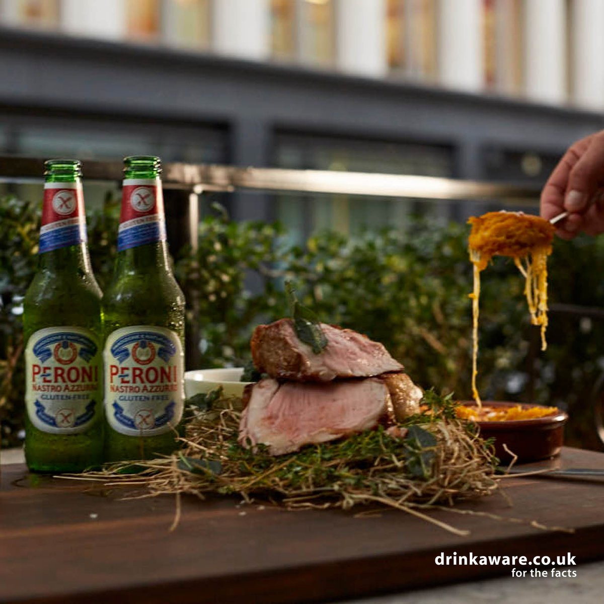 Peroni #GlutenFree has the same delicate balance of bitterness and citrus aromatic notes as our classic recipe - so no need to compromise on taste when it comes to your festive fayre.