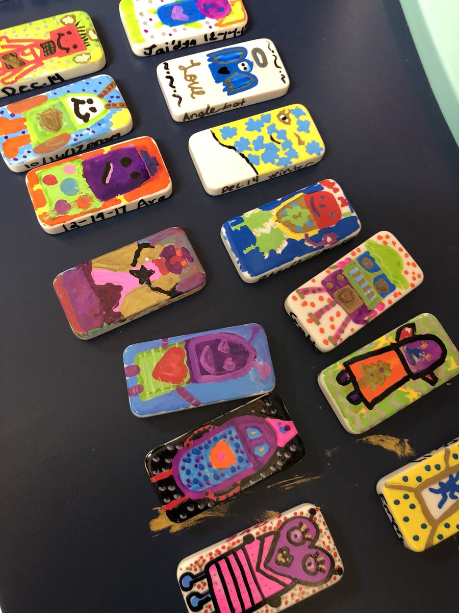 Wy_ArtisLife's tweet photo. Loved making #joybots with Gadget girls today! Thanks for letting me learn with you guys today. This would be fun with the teachers @LillyJensby #huffmanpyp #tabchat #k12artchat #pisdcreatesart https://t.co/PaJ2DevTfM