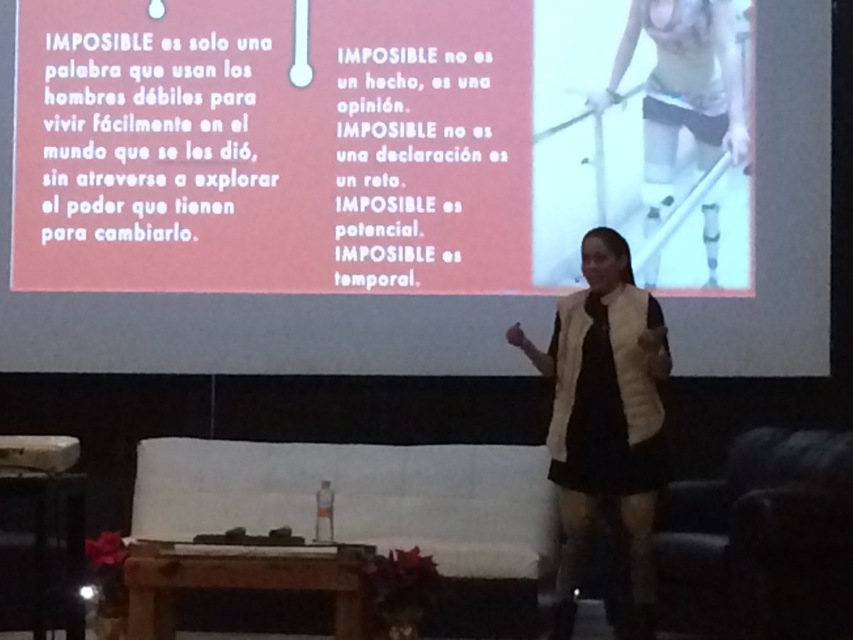 RuyNavarro's tweet photo. “La Victoria es para siempre”
Gaby Ruiz comparte@su experiencia de Vida en #ForoKWAllende2017
#KWAllende 

Gracias Gaby! https://t.co/3G5SYoK63x