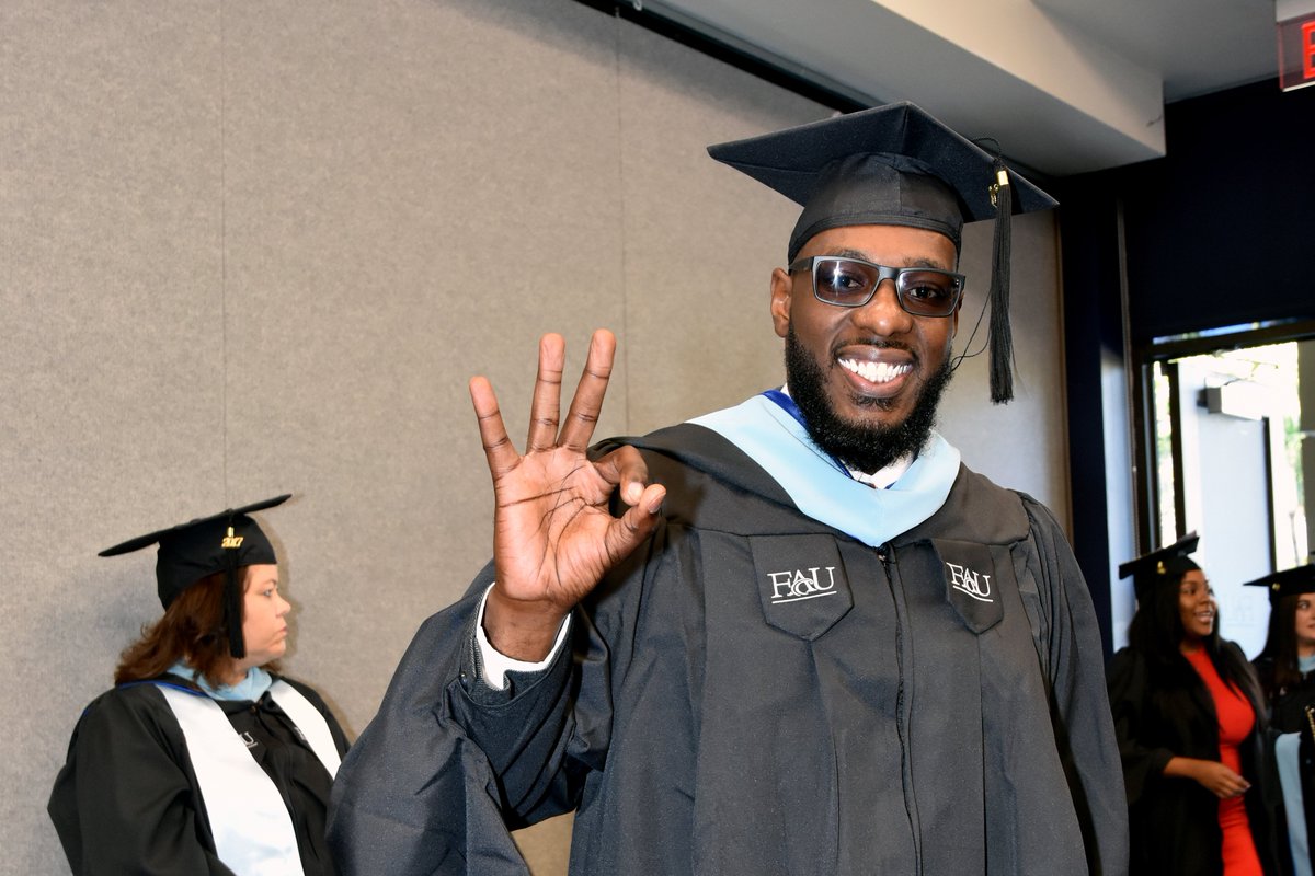 FloridaAtlantic's tweet photo. FAU will confer more than 2,790 degrees today and tomorrow during five commencement ceremonies. Congratulations to the new graduates who will join more than 159,600 alumni who have graduated from FAU since the University opened its doors in 1964! 🎓🎉 https://t.co/6yTR4RfaZF