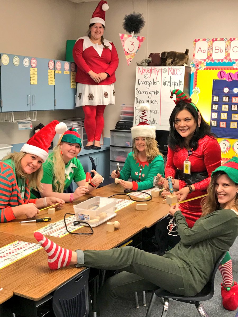 5squarepegs's tweet photo. Even school principals need The Elf On The Shelf to keep teachers focused. @NikiPrindle @WSEWildcats           #straightouttacaptions https://t.co/AOQF43iq1i