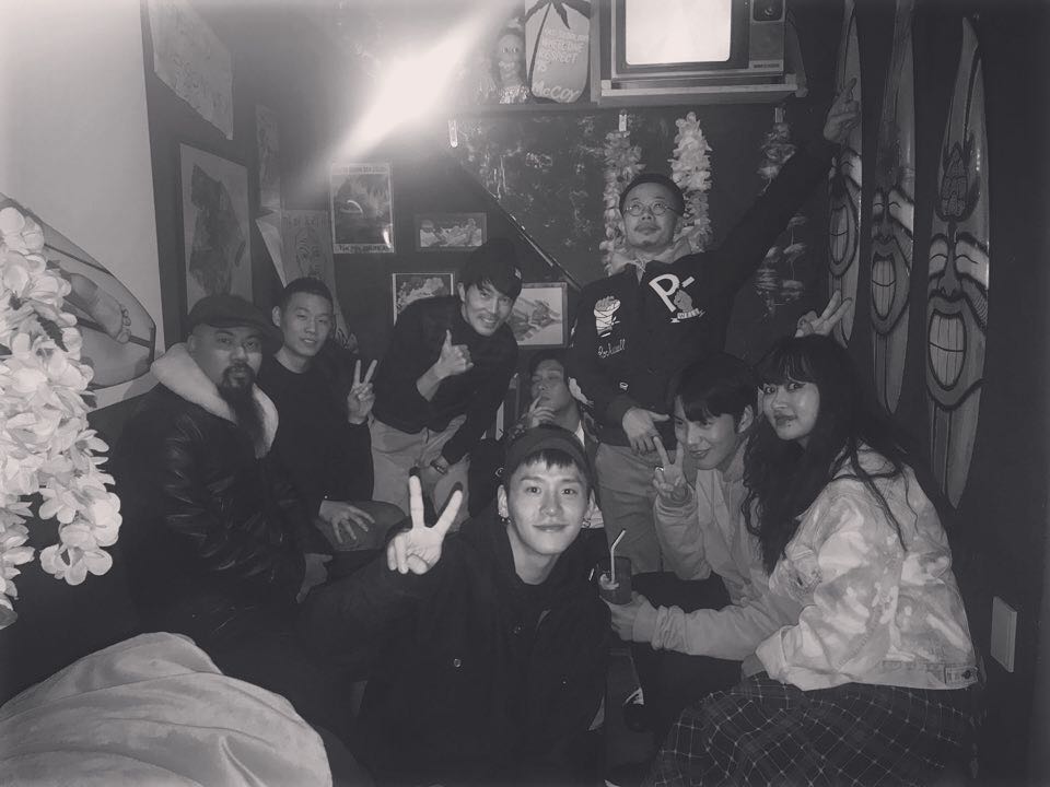 deukie98's tweet photo. 다녀오겟습니다 https://t.co/Cz3D8KVpPh