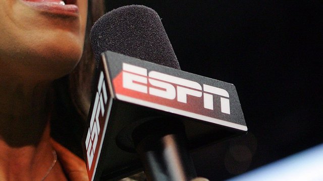 Disney doubles down on sports, despite ESPN woes dlvr.it/Q60HCN https://t.co/Fg9q1jRkJ8