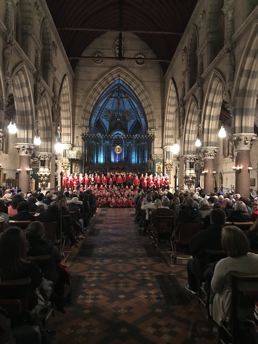 SwindonVillage's tweet photo. What a beautiful night! The children were absolutely amazing and their performance was stunning! Merry Christmas everyone! https://t.co/SPsRmx9Ytb